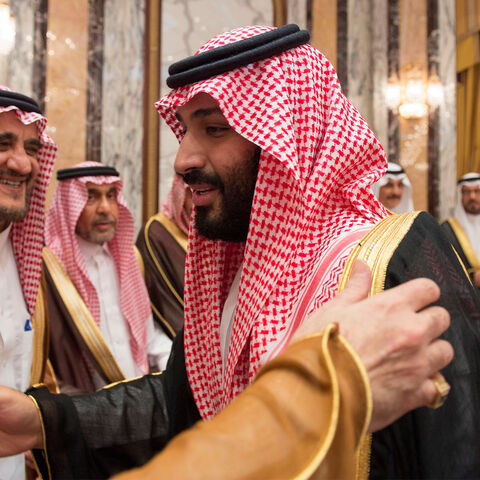 Saudi Arabia's Crown Prince Mohammed bin Salman (R) speaks with members of the royal family during an allegiance pledging ceremony in Mecca, Saudi Arabia June 21, 2017. Bandar Algaloud/Courtesy of Saudi Royal Court/Handout via REUTERS. ATTENTION EDITORS - THIS PICTURE WAS PROVIDED BY A THIRD PARTY. - RC1D46E7F800