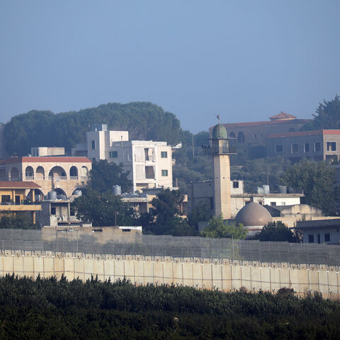 Houses on the Lebanese side of the border between Israel and Lebanon are seen from the Israel side, August 26, 2019 REUTERS Amir Cohen - RC158D5A4E70
